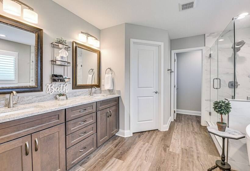 Fort Walton Beach House: Lanai W/ Saltwater Pool!