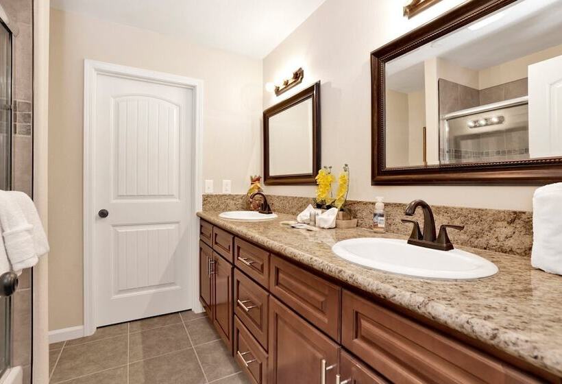 Geronimo Log Cabin #2347