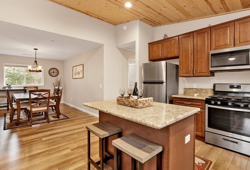 Geronimo Log Cabin #2347