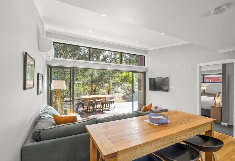 Herlihys On Huon   Cabin 2