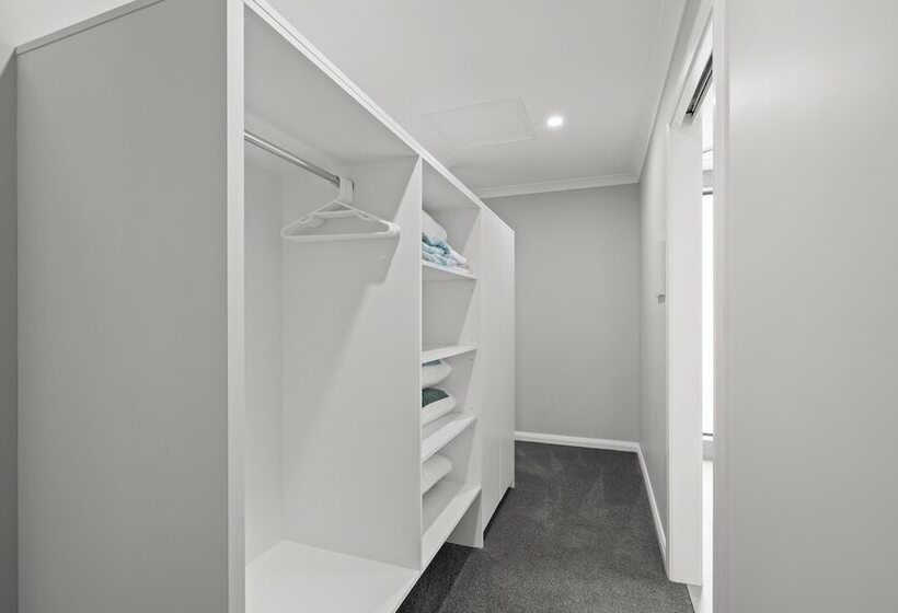 Herlihys On Huon   Cabin 2