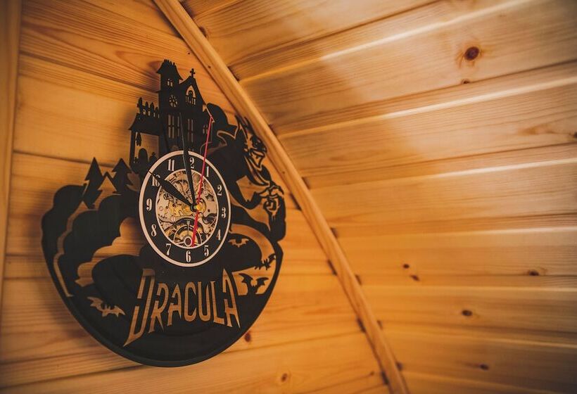 Highland & Transylvania Glamping Pod