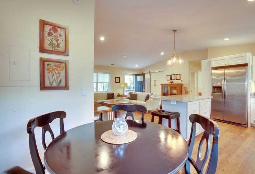 Home In Beaufort Historic District W/ Private Yard