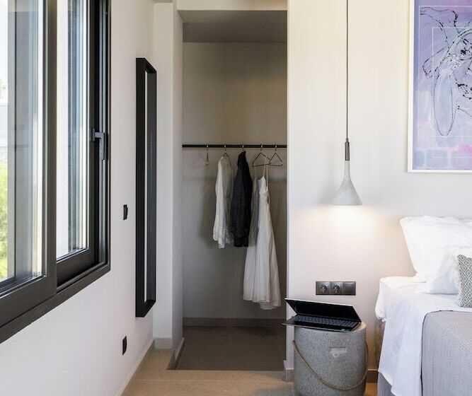 ホテル Athens Riviera Suites