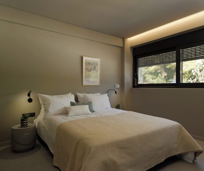 ホテル Athens Riviera Suites