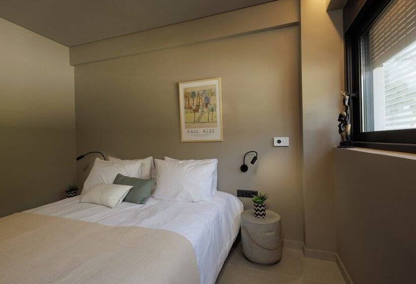 ホテル Athens Riviera Suites