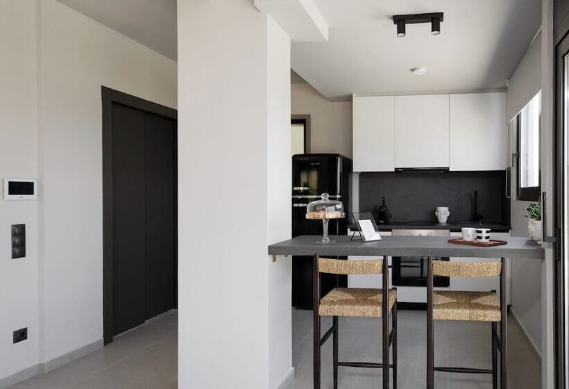 ホテル Athens Riviera Suites