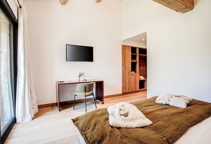 فندق Domaine De Panéry