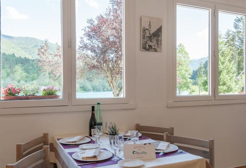 בית מלון כפרי Eau Vive