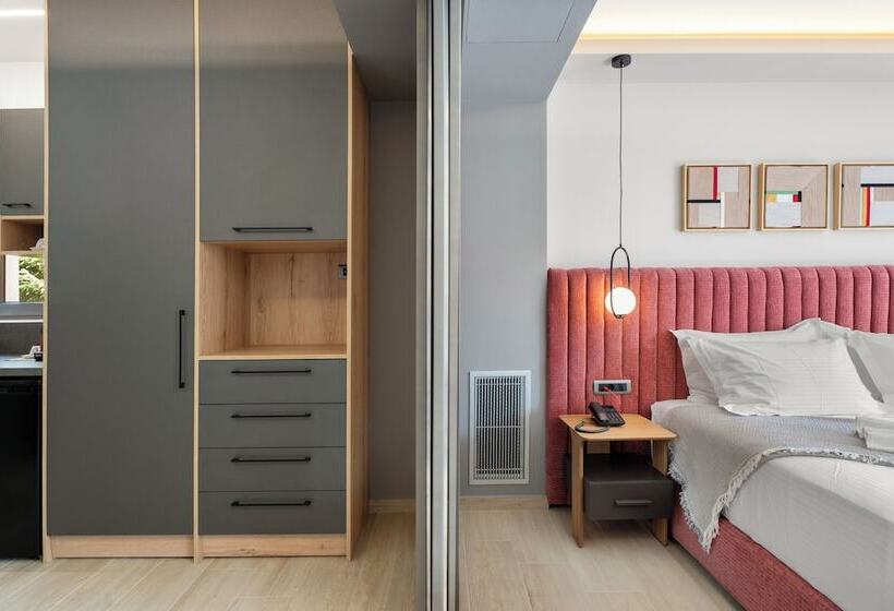 酒店 Ennea Muses Rooms & Suites