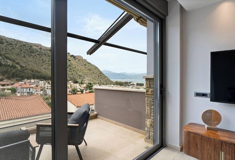 酒店 Ennea Muses Rooms & Suites