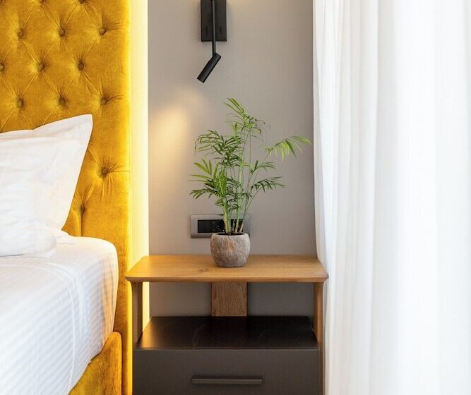 酒店 Ennea Muses Rooms & Suites