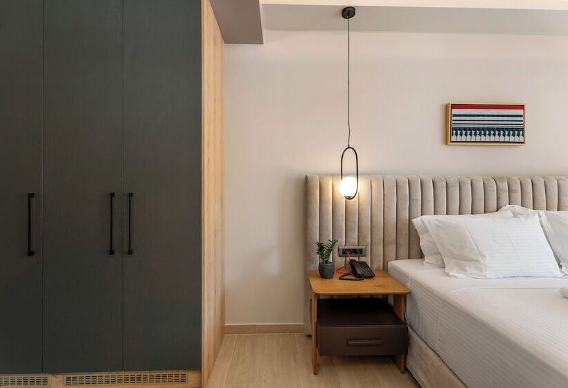 هتل Ennea Muses Rooms & Suites