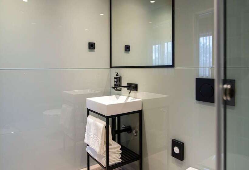 هتل Ibis Styles Lisboa Aeroporto