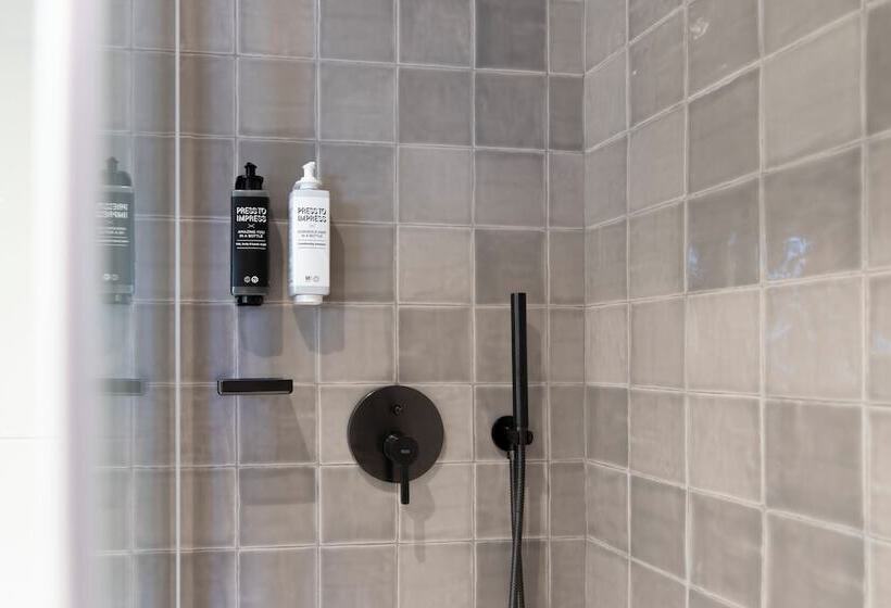 هتل Ibis Styles Lisboa Aeroporto