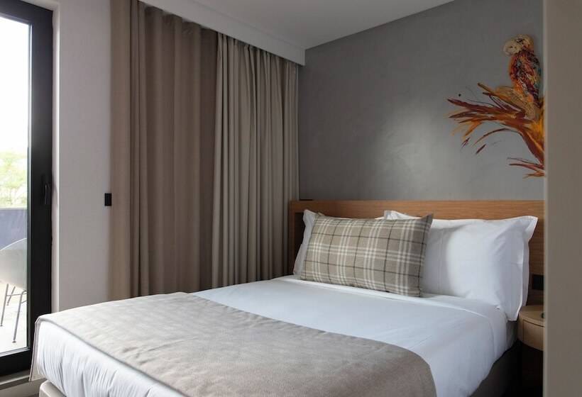 هتل Ibis Styles Lisboa Aeroporto