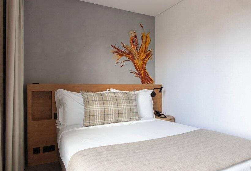 هتل Ibis Styles Lisboa Aeroporto