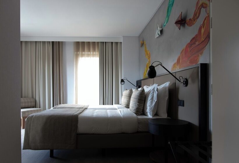 هتل Ibis Styles Lisboa Aeroporto
