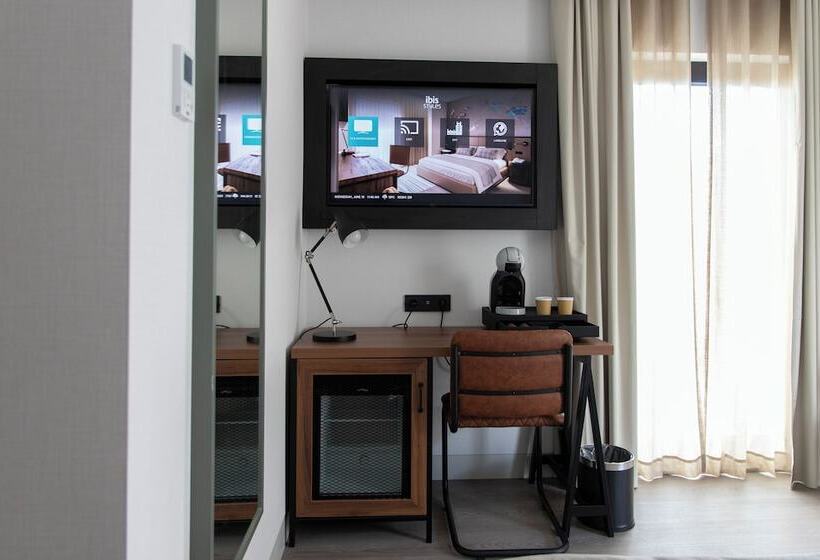 هتل Ibis Styles Lisboa Aeroporto