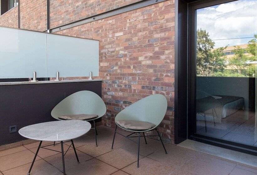 هتل Ibis Styles Lisboa Aeroporto