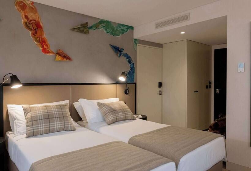 هتل Ibis Styles Lisboa Aeroporto