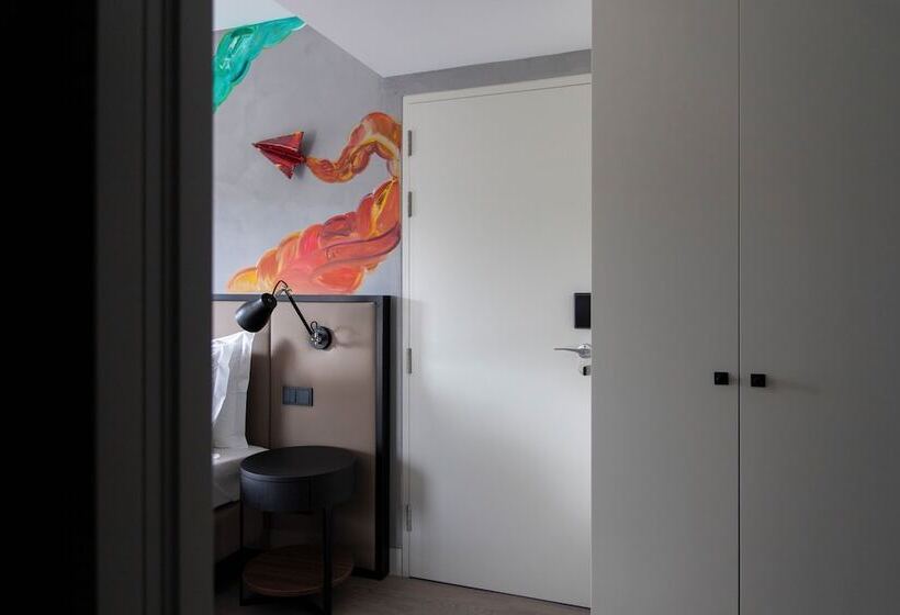 هتل Ibis Styles Lisboa Aeroporto