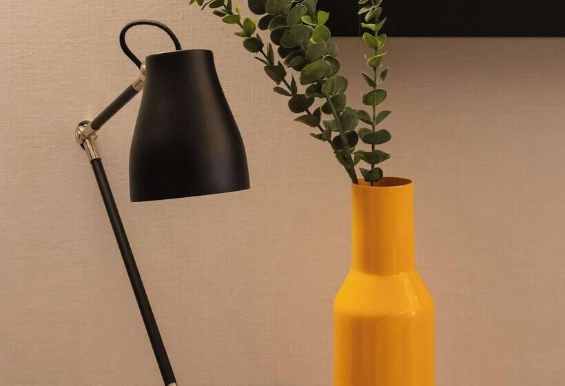 هتل Ibis Styles Lisboa Aeroporto