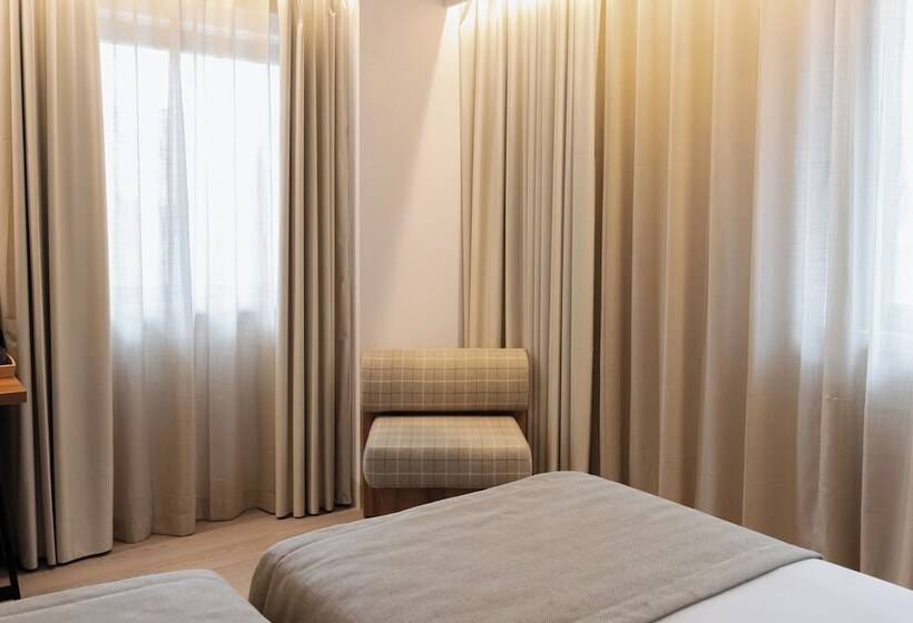 هتل Ibis Styles Lisboa Aeroporto