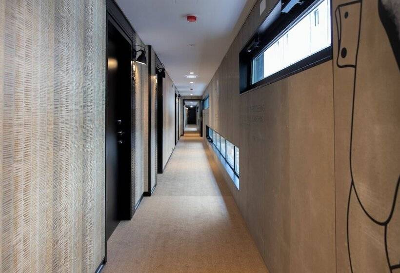 هتل Ibis Styles Lisboa Aeroporto