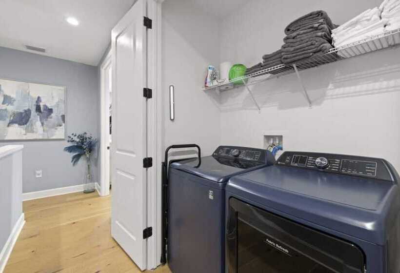 בית מלון כפרי Impeccable Townhome In Tampa Fl