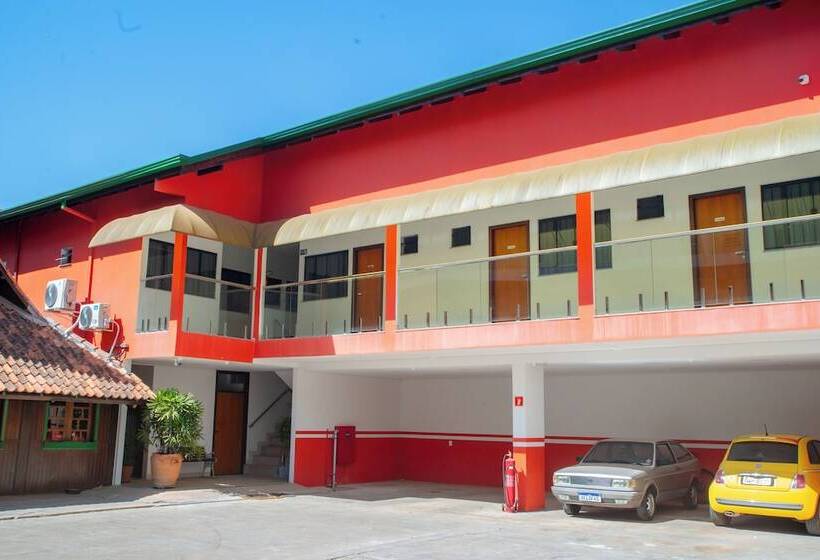 酒店 Italian Palace