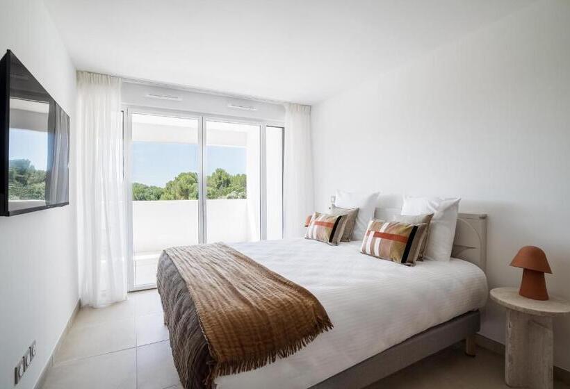 Отель Le Set Hôtel & Spa