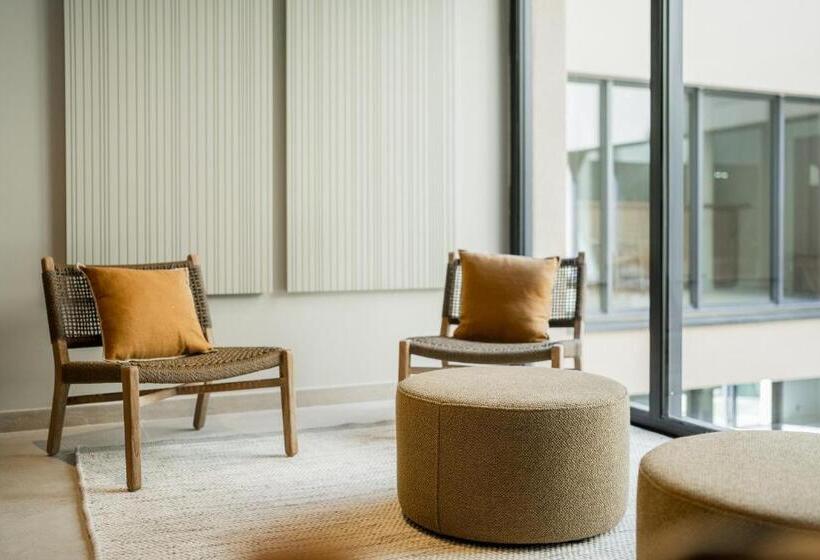 Отель Le Set Hôtel & Spa