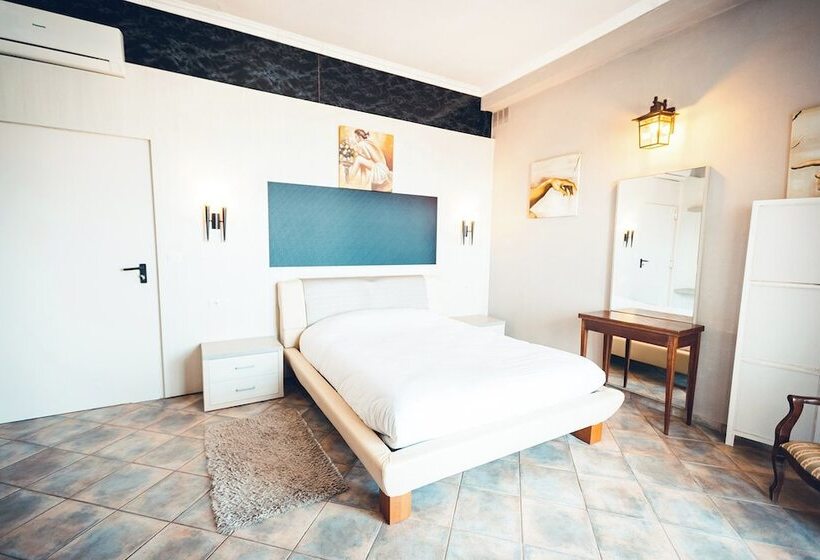 Отель Marina D Oro