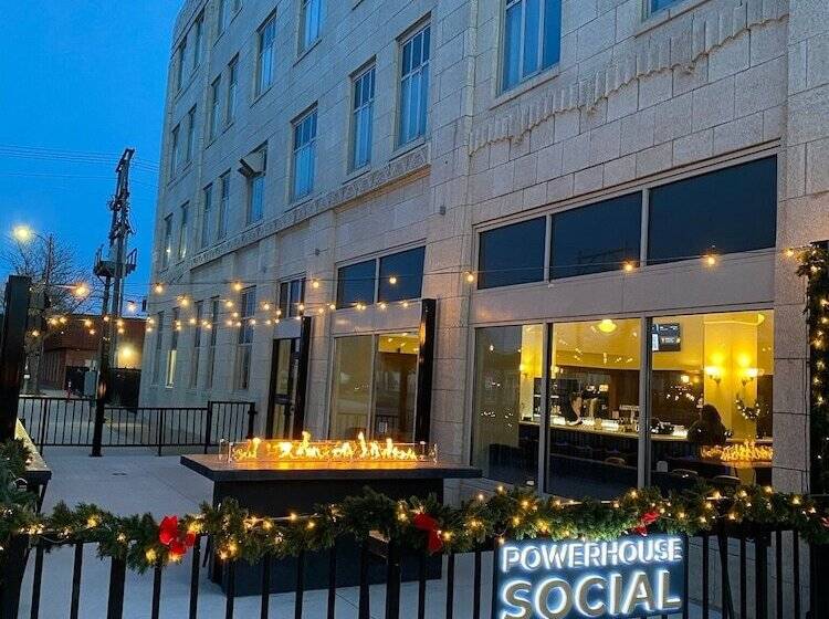 فندق Powerhouse On Broadway