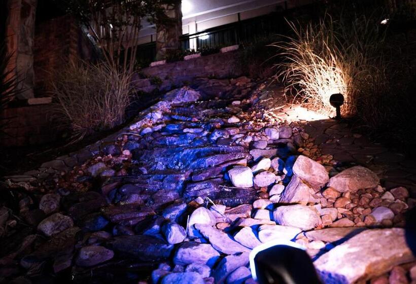 酒店 Riverside Inn And Suites