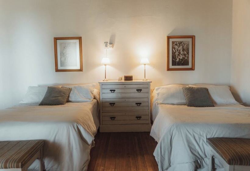 فندق ريفى Estancia La Violeta