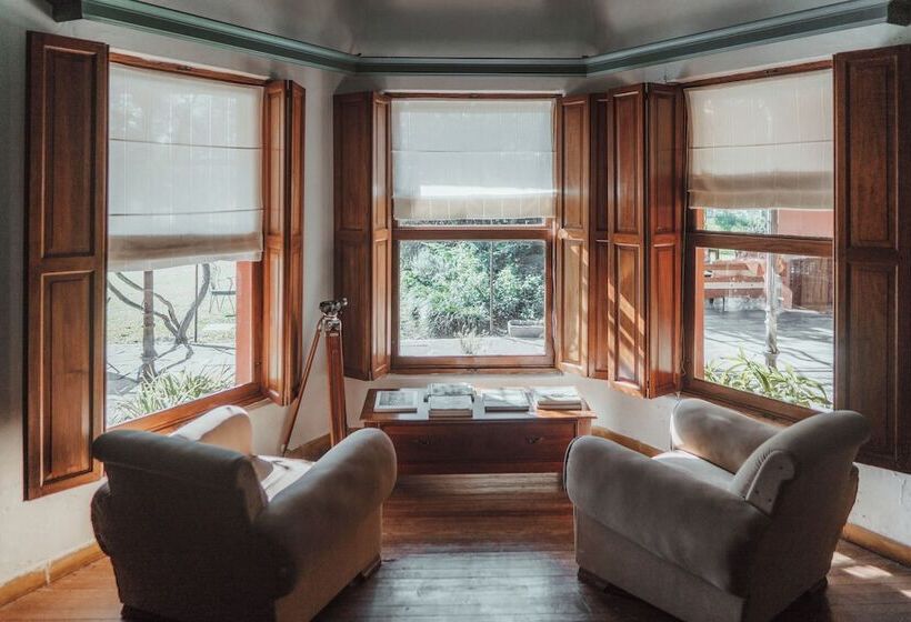 فندق ريفى Estancia La Violeta