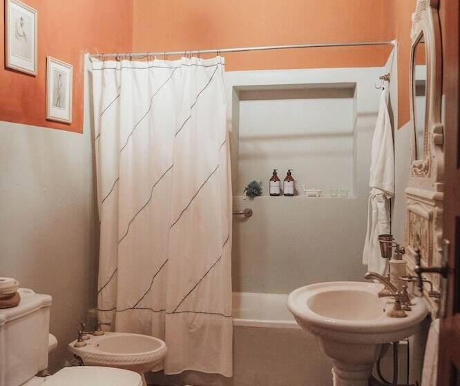 فندق ريفى Estancia La Violeta