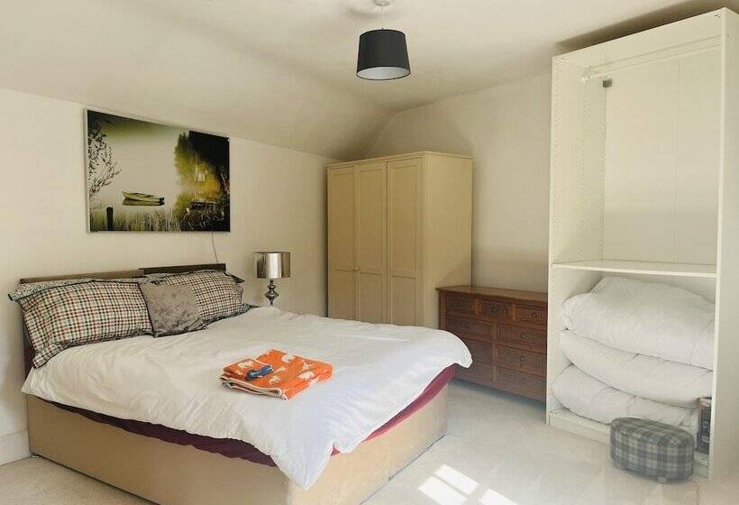 Сельский отель Idyllic 3 Bed Barn In Grantham, Lincolnshire