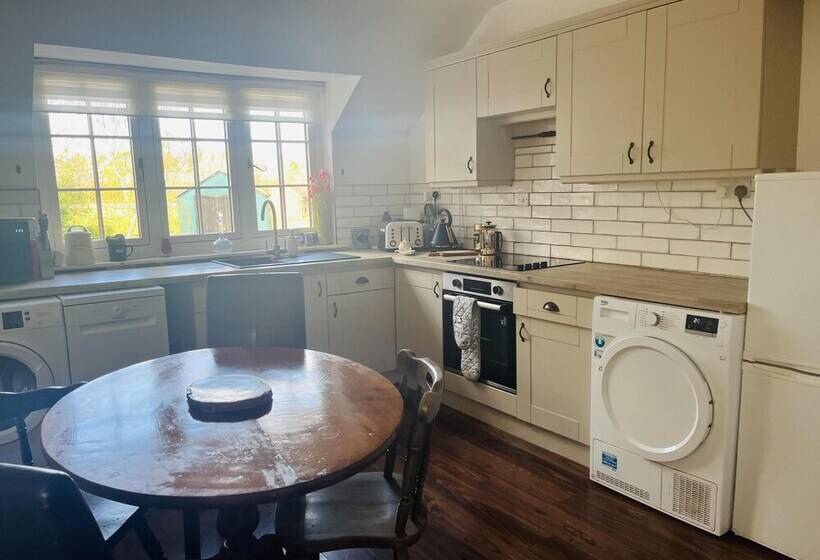 Сельский отель Idyllic 3 Bed Barn In Grantham, Lincolnshire