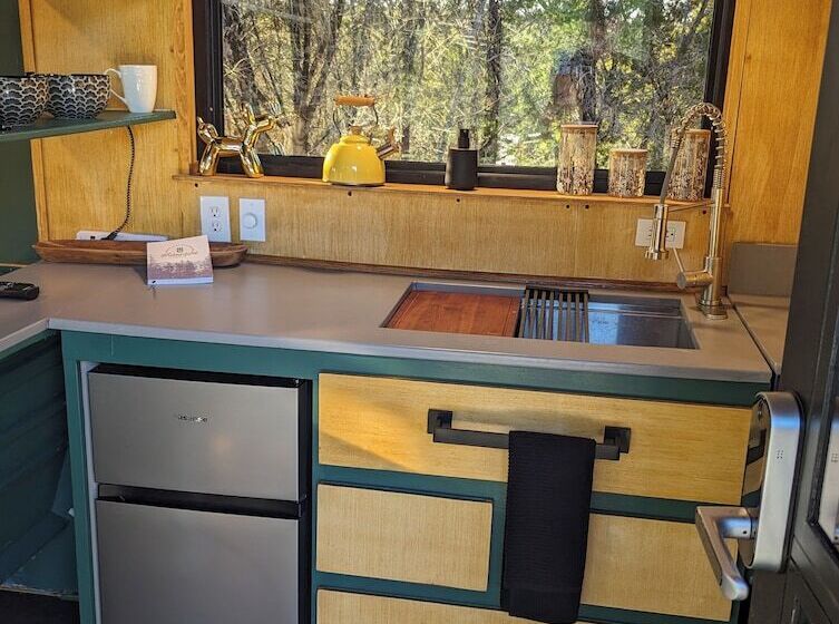 田舎風ホテル Lost Horizon Texas