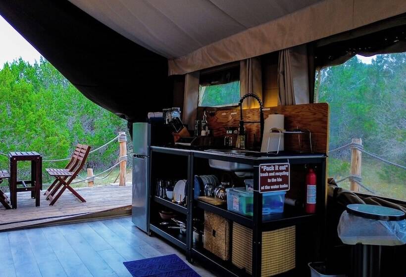 田舎風ホテル Lost Horizon Texas