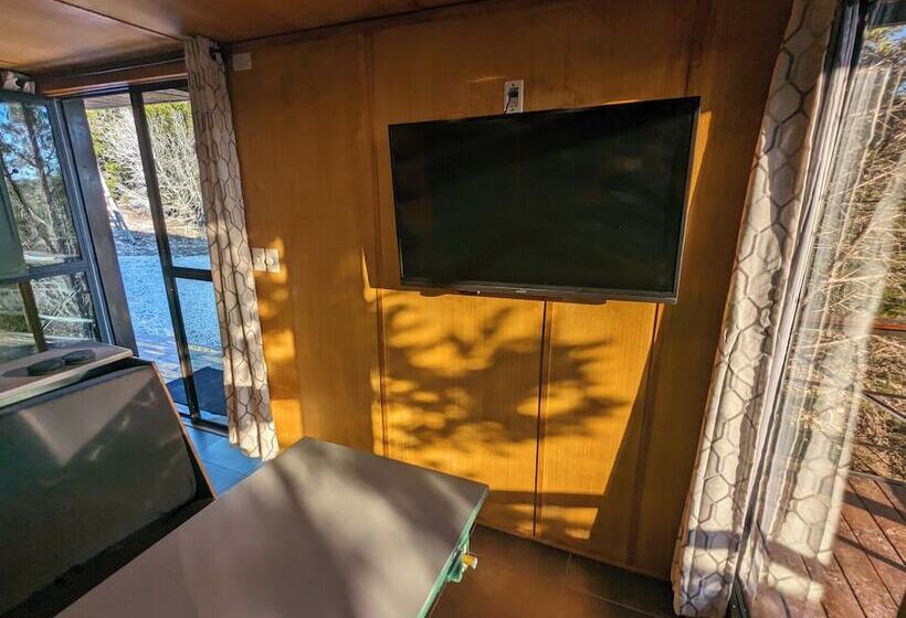 هتل روستایی Lost Horizon Texas