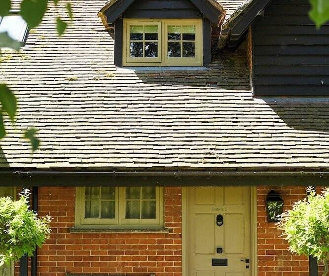 Отель The Pig At Bridge Place   Kent