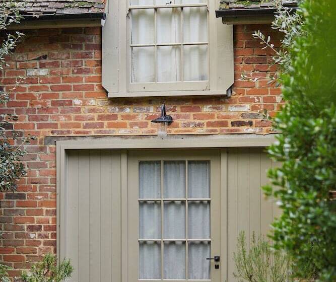 Отель The Pig At Bridge Place   Kent