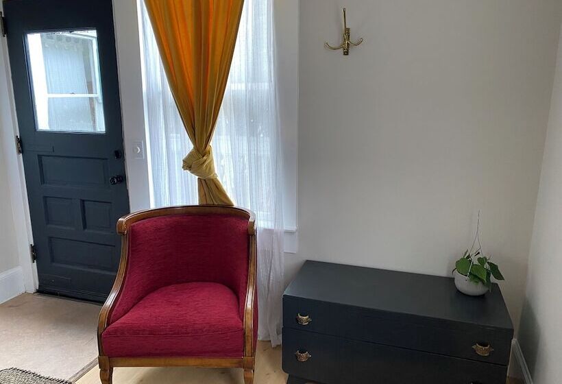 فندق The Weller House