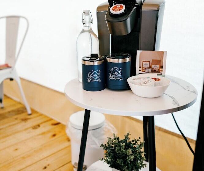 호텔 Timberline Glamping Cheaha