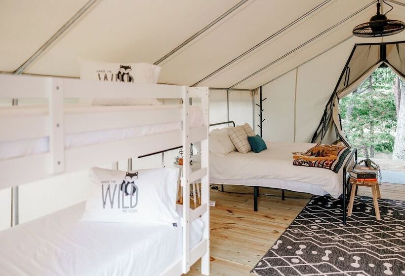 호텔 Timberline Glamping Cheaha