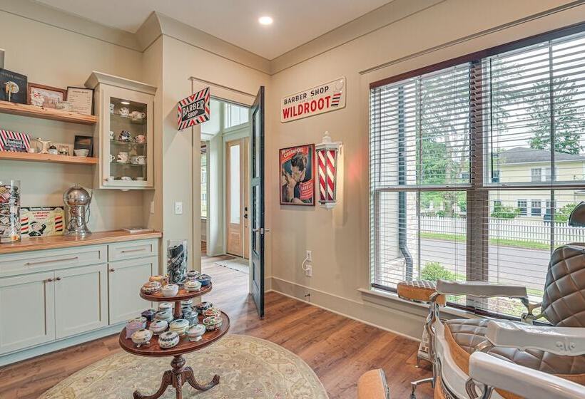 Idyllic Belmont Home < 1 Mi To Historic District!